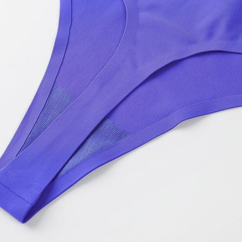 Strings de sport sans coutures