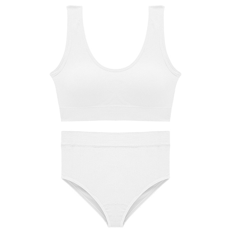 Ensemble de sport à larges bretelles