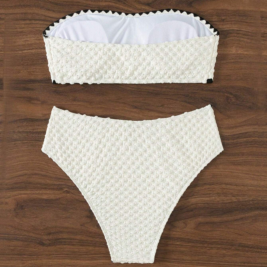 Maillot de bain bandeau texturé taille haute à finitions contrastées