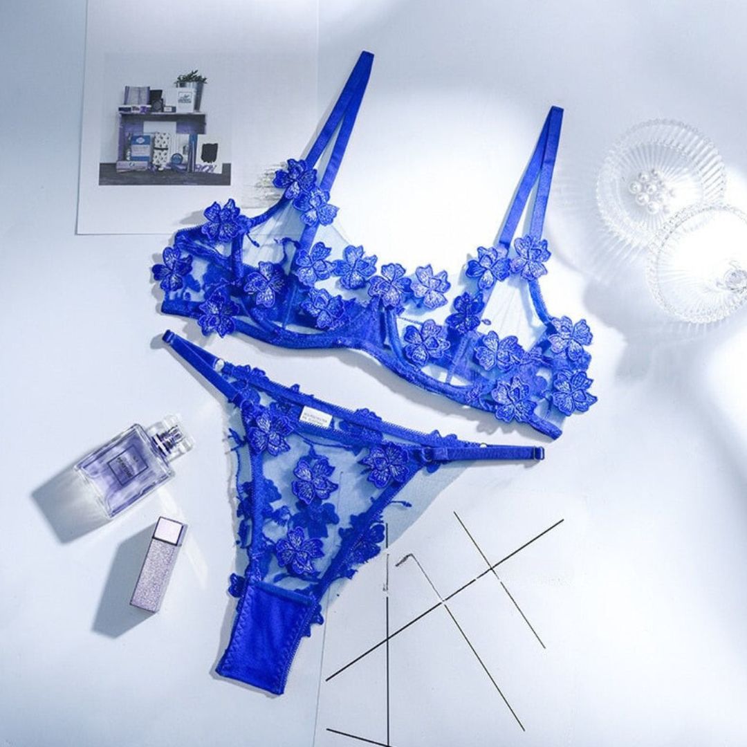 Ensemble de lingerie à finitions florales