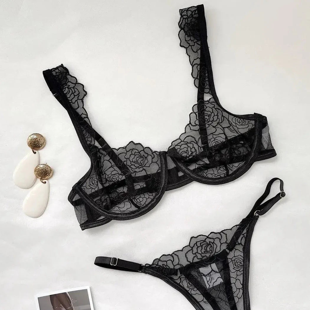 Ensemble de lingerie à broderie de roses