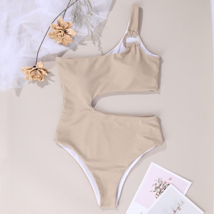Maillot de bain sur une épaule à découpe à la taille