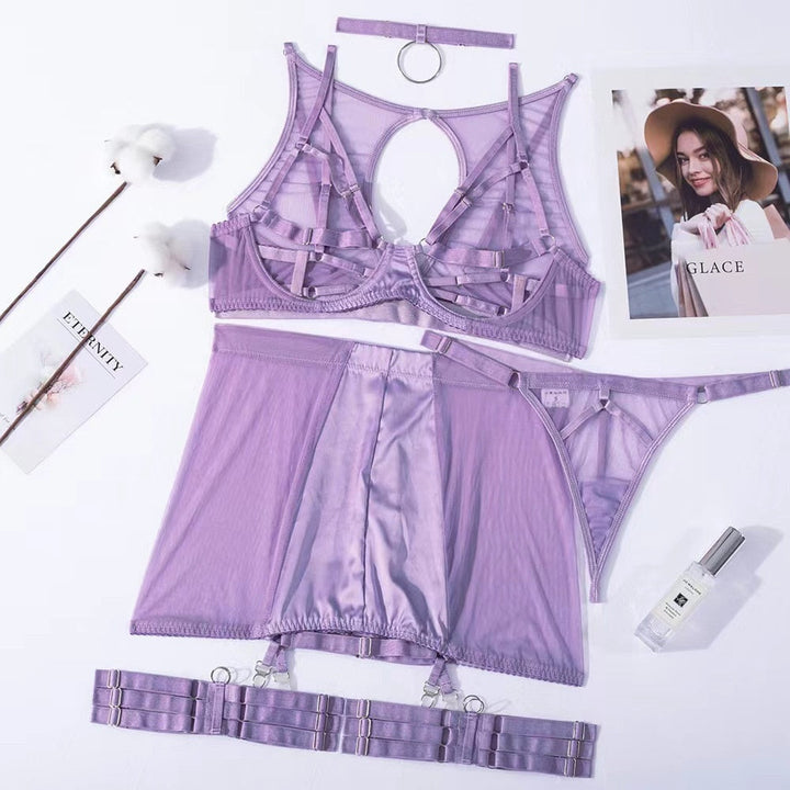 Ensemble de lingerie avec ras-de-cou