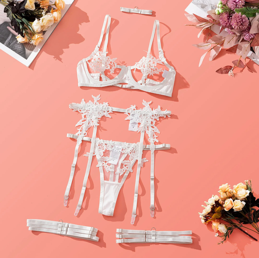 Lingerie sensuelle brodée