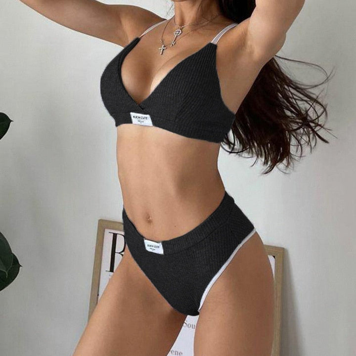 Ensemble de lingerie style sport