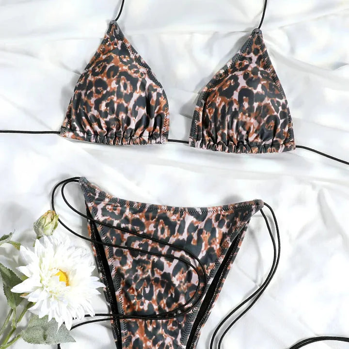Bikini triangle classique