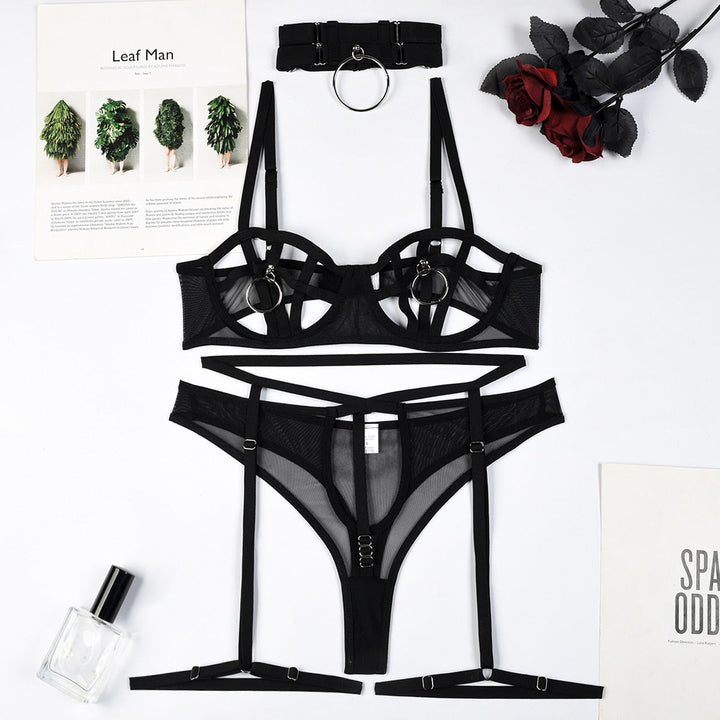 Ensemble de lingerie avec ras-de-cou