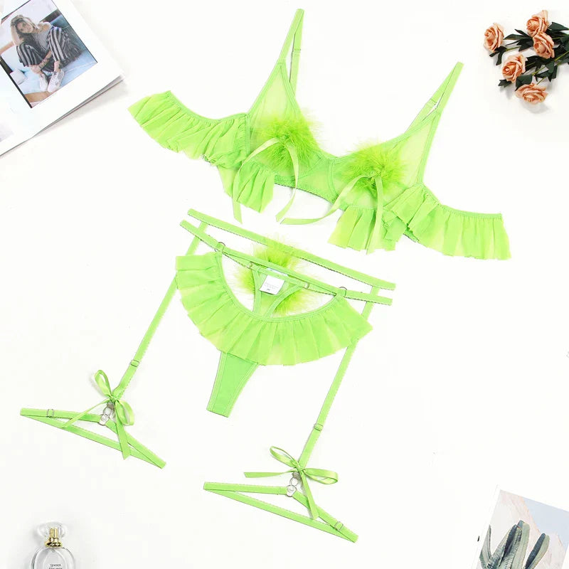 Ensemble de lingerie à pompons et volants