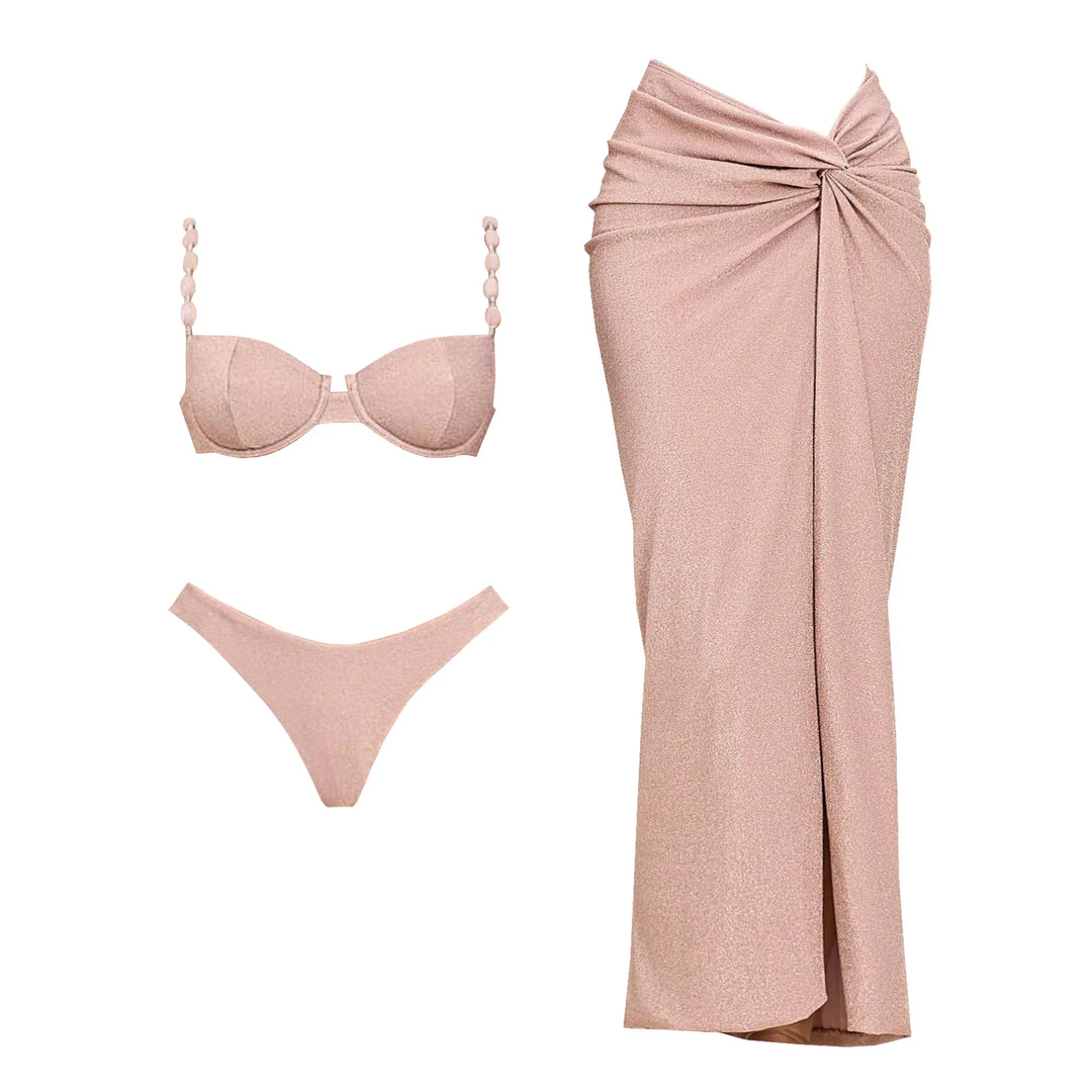 Ensemble de plage avec bikini