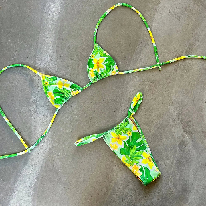 Bikini brésilien à laçages