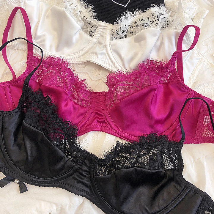 Ensemble de lingerie à finitions en dentelle