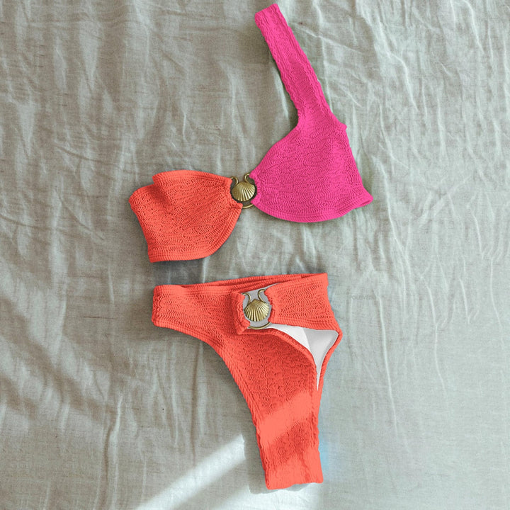 Maillot de bain 2 pièces en maille côtelée sur une épaule, taille haute, à détails coquillages