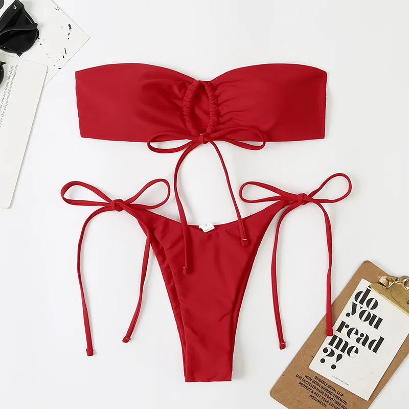 Maillot de bain bandeau 2 pièces à laçages