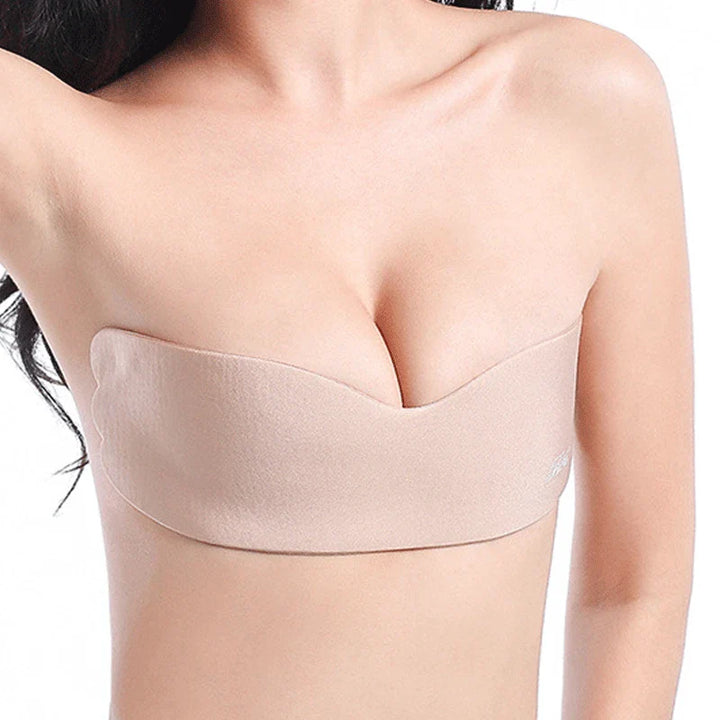 Soutien-gorge adhésif couvrant
