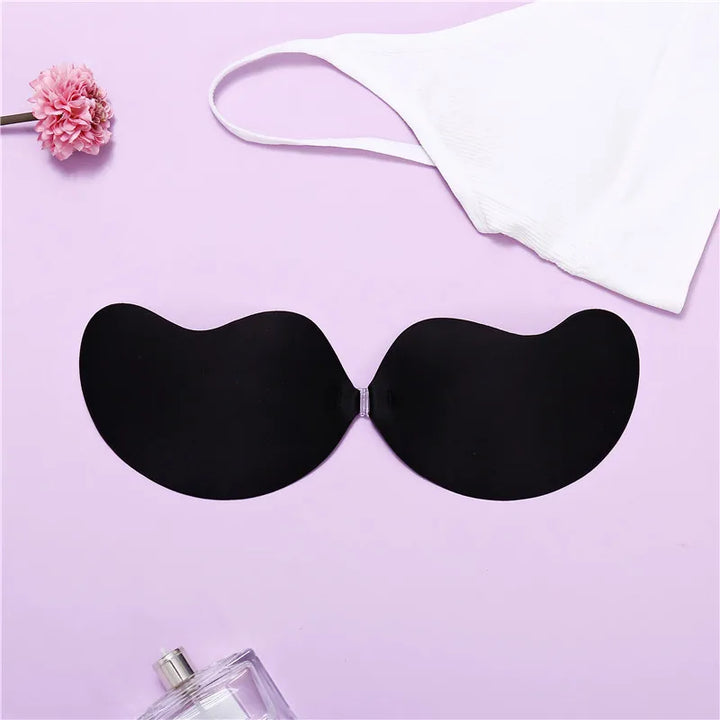 Soutien-gorge adhésif réutilisable