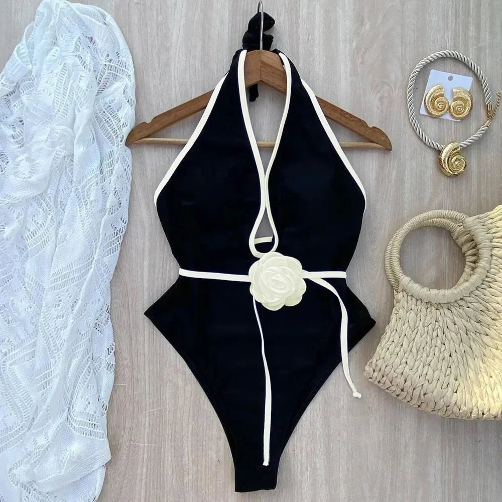 Maillot de bain une pièce avec fleur