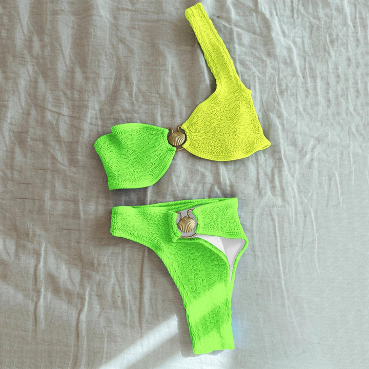 Maillot de bain 2 pièces en maille côtelée sur une épaule, taille haute, à détails coquillages
