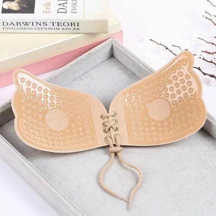 Soutien-gorge adhésif avec serrage