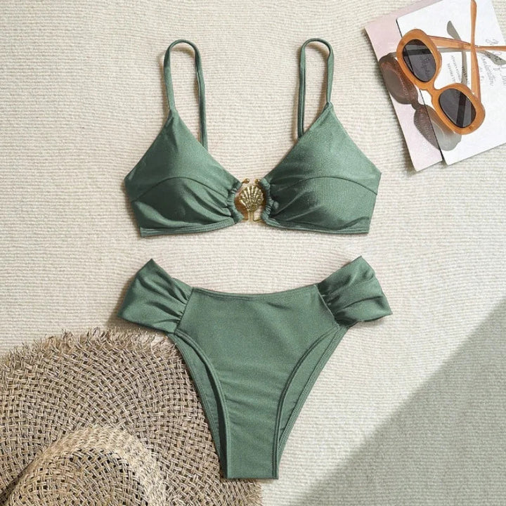 Bikini taille haute avec coquillage métallique