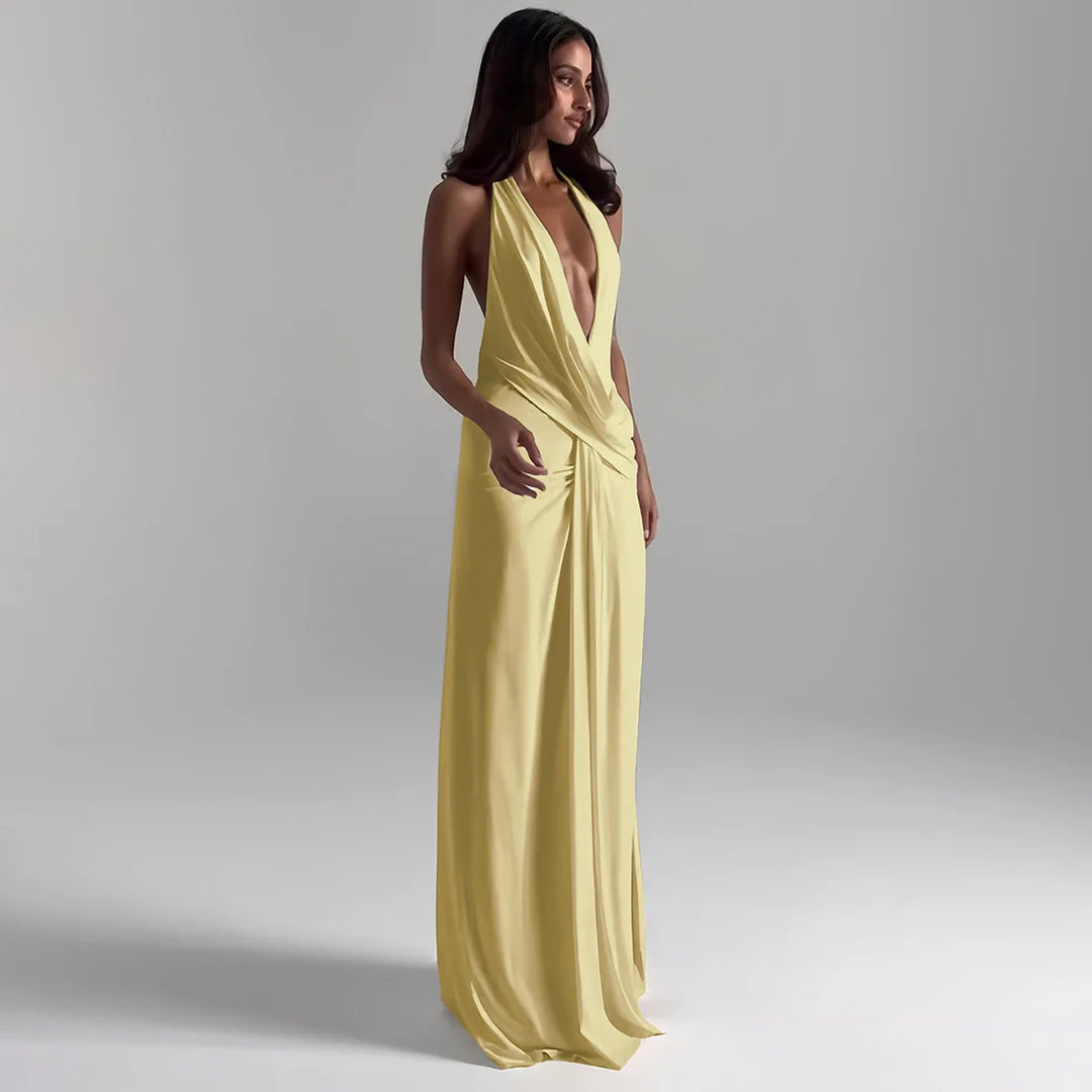 Longue robe à décolleté plongeant et fente haute