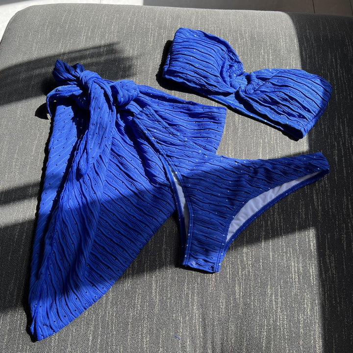 Ensemble de plage, maillot et jupe