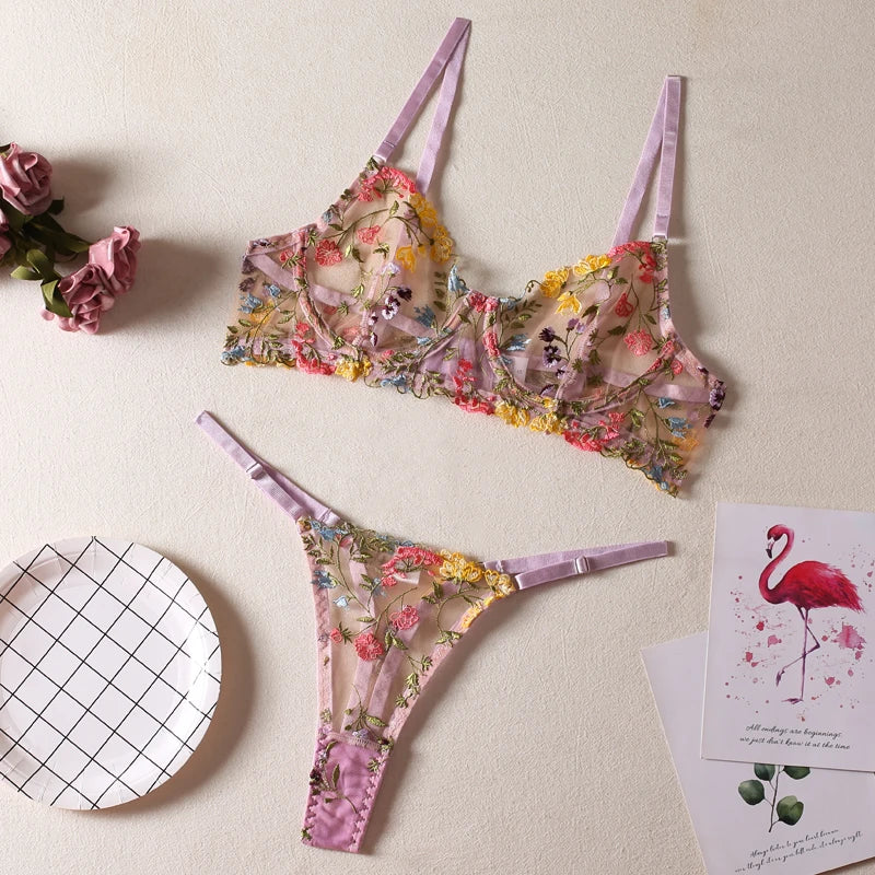 Ensemble de lingerie à fleurs brodées colorées
