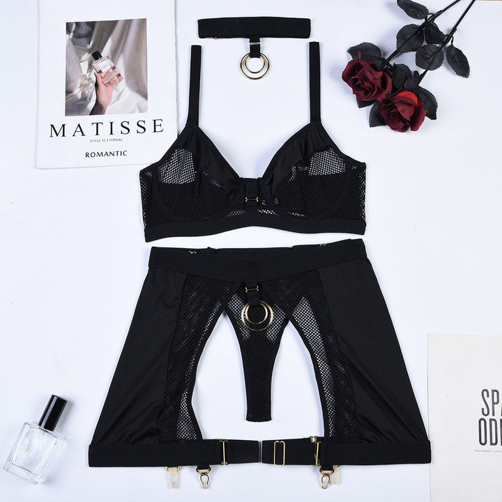Ensemble de lingerie 3 pièces avec ras-de-cou, résille et anneaux métalliques