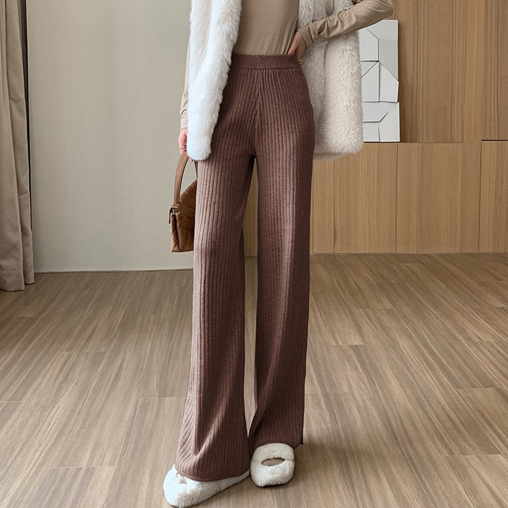 Pantalon en maille à découpes aux jambes