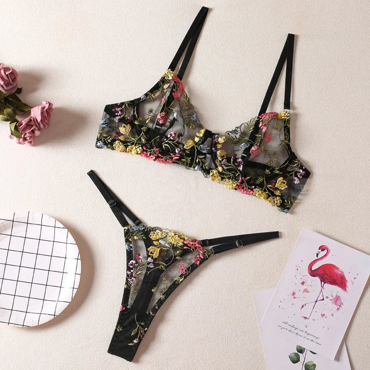 Ensemble de lingerie à fleurs brodées colorées