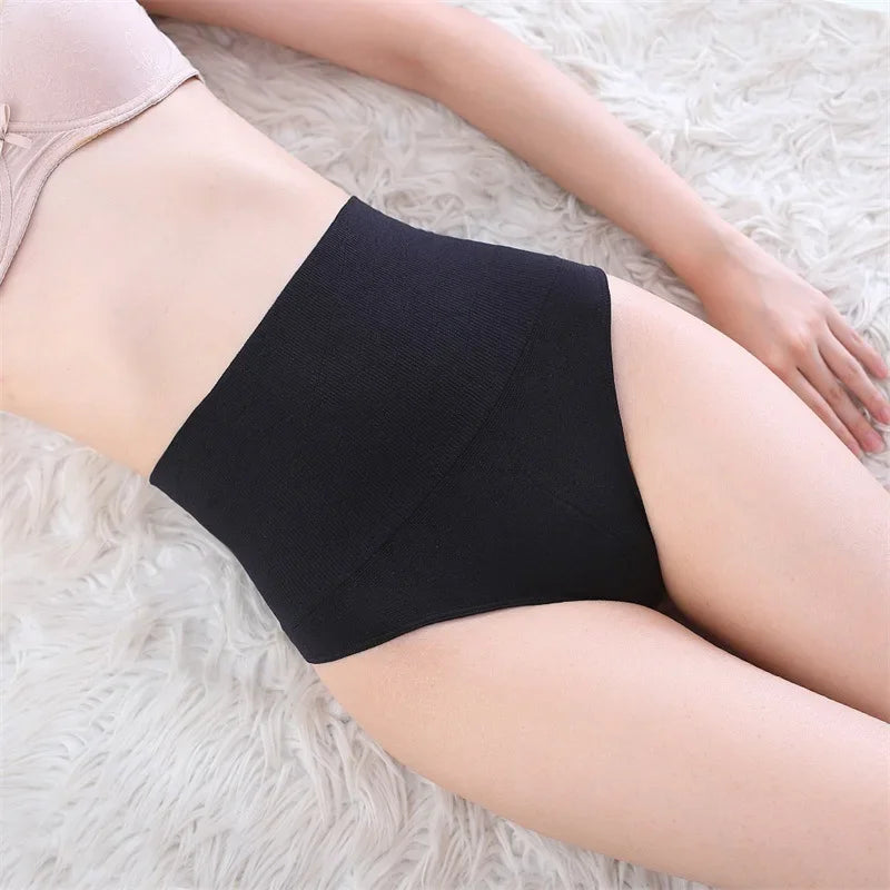 Strings sculptants taille haute
