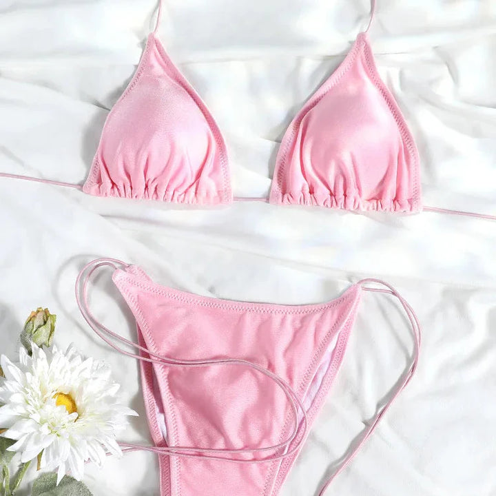 Bikini triangle classique