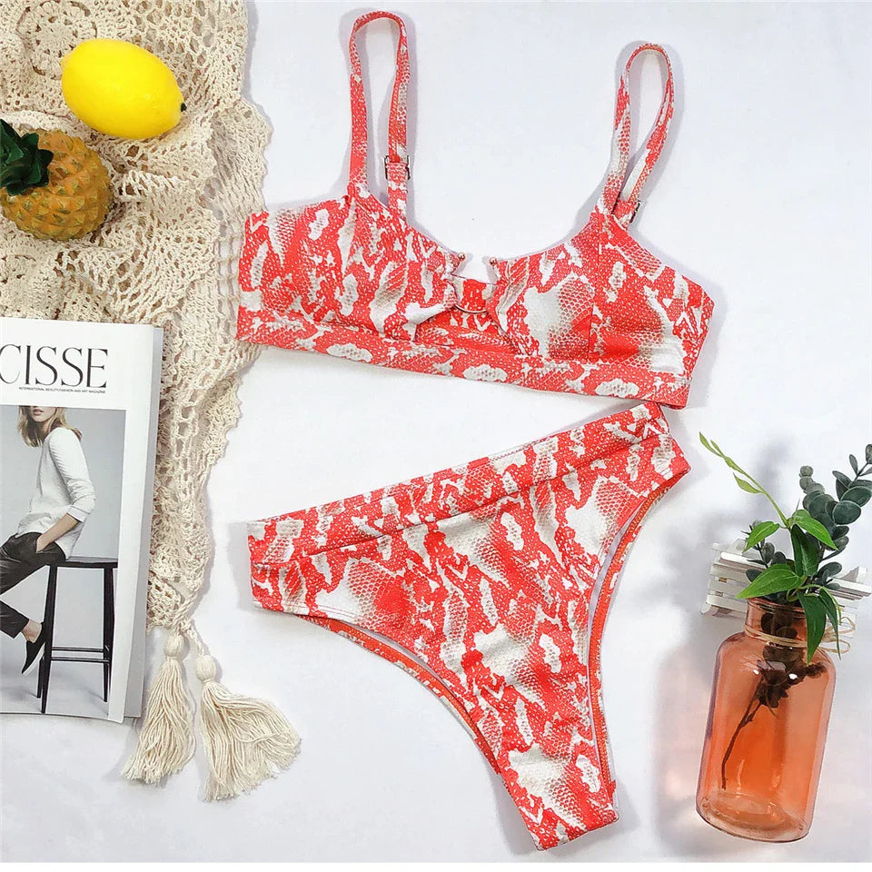 Maillot de bain 2 pièces à découpes tendance
