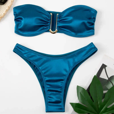 Bikini avec bas échancré