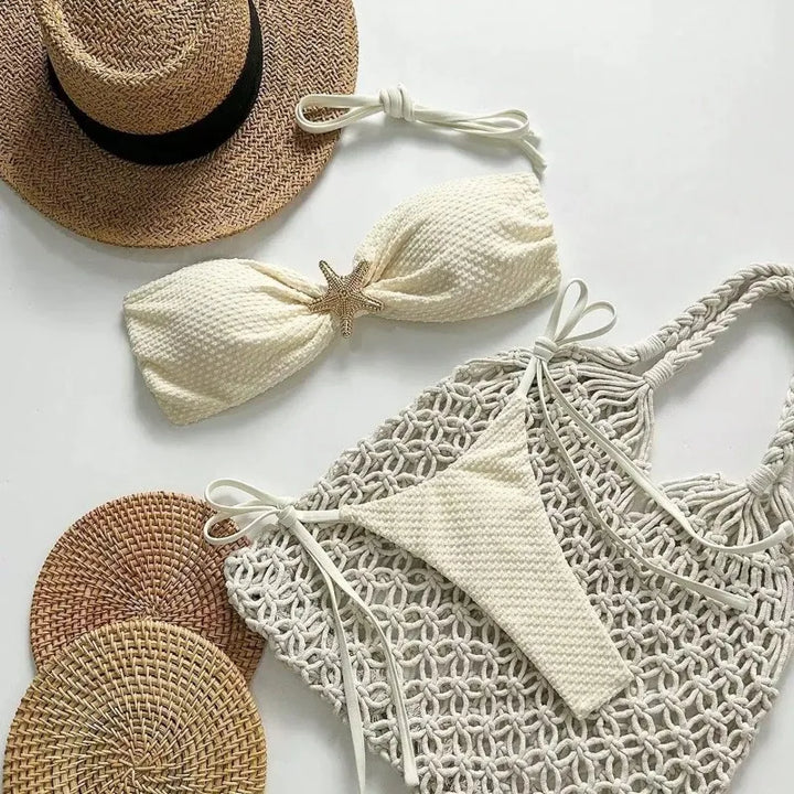 Bikini avec étoile de mer décorative