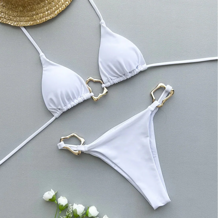 Maillot de bain 2 pièces à bonnets triangle et boucles dorées décoratives