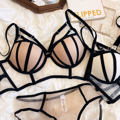 Ensemble de lingerie à demi-corset