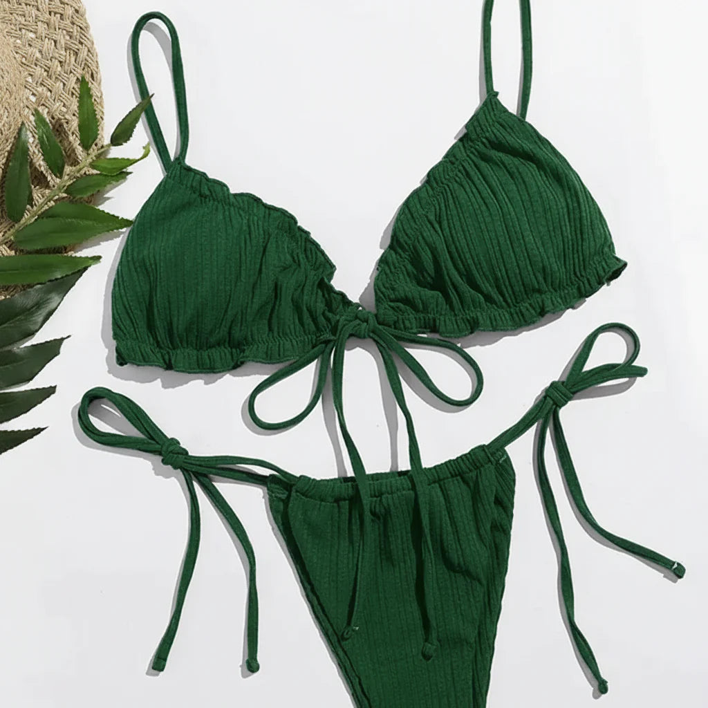 Bikini uni à laçages