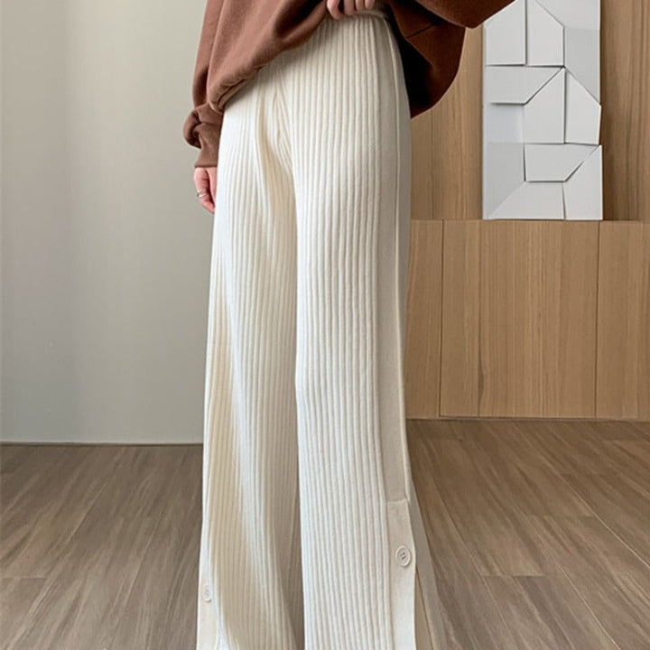 Pantalon en maille à découpes aux jambes