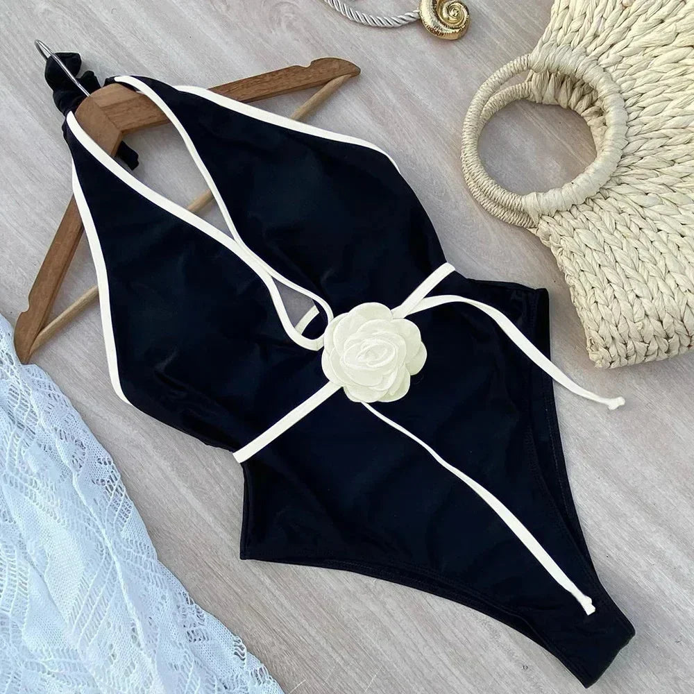 Maillot de bain une pièce avec fleur