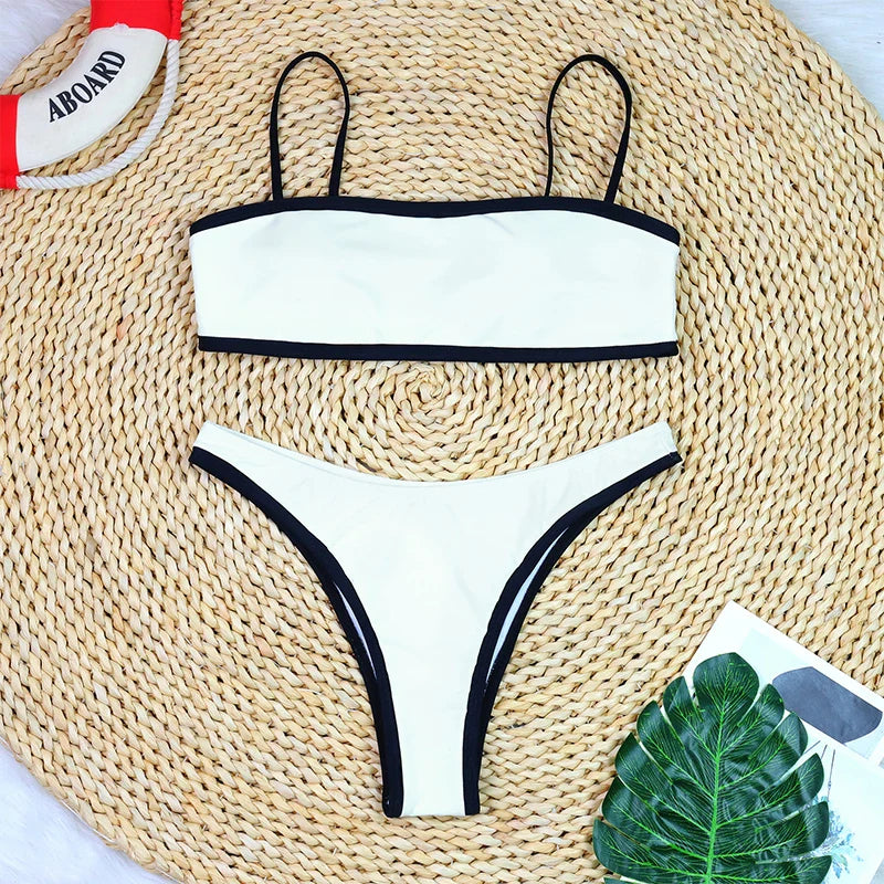 Maillot de bain minimaliste