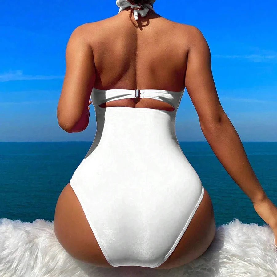 Maillot de bain une pièce noué au cou
