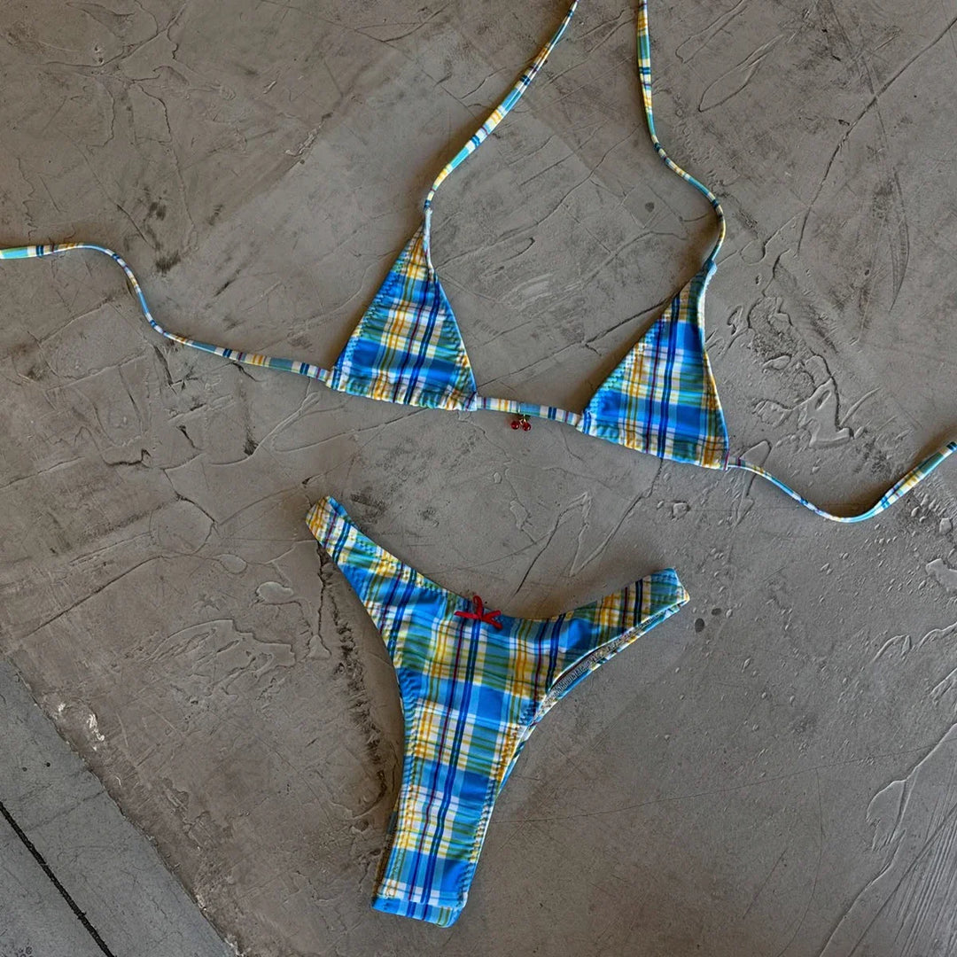 Bikini brésilien à carreaux