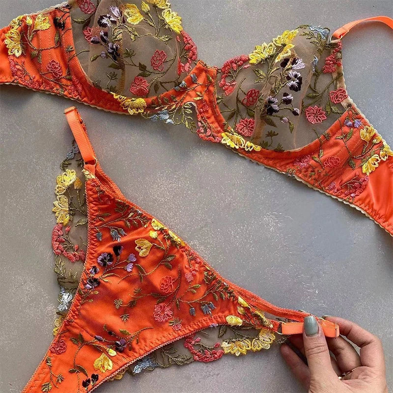 Ensemble de lingerie à motif floral