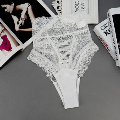 Culotte en dentelle taille haute