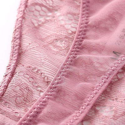Ensemble de lingerie en dentelle
