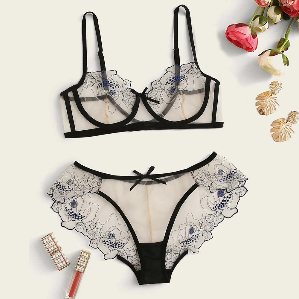 Ensemble transparent de sous-vêtements