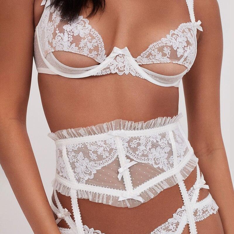 Ensemble de lingerie en dentelle