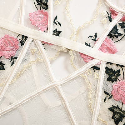Body blanc avec broderie rose