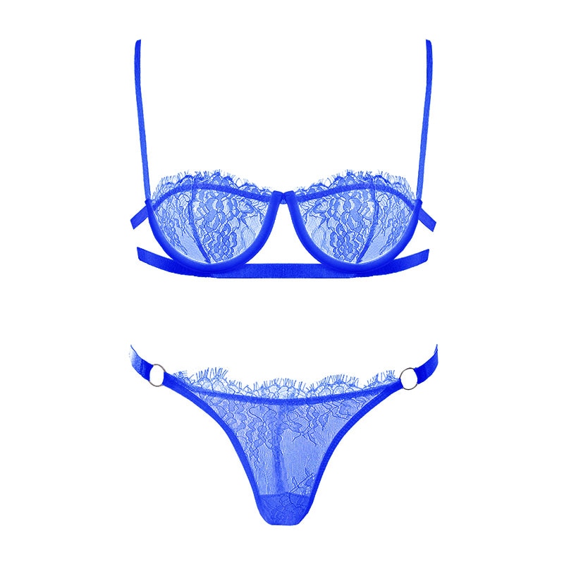 Un ensemble de sous-vêtements en dentelle