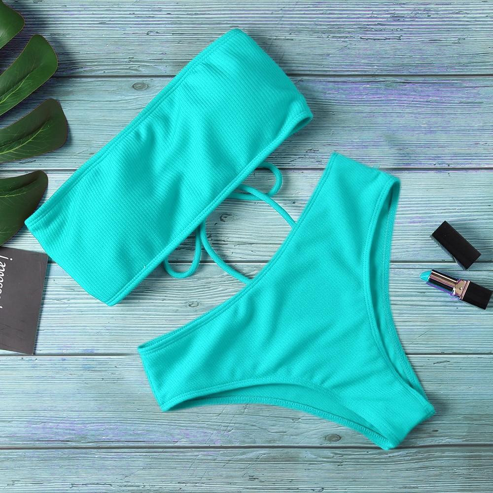 Maillot de bain deux pièces sans bretelles